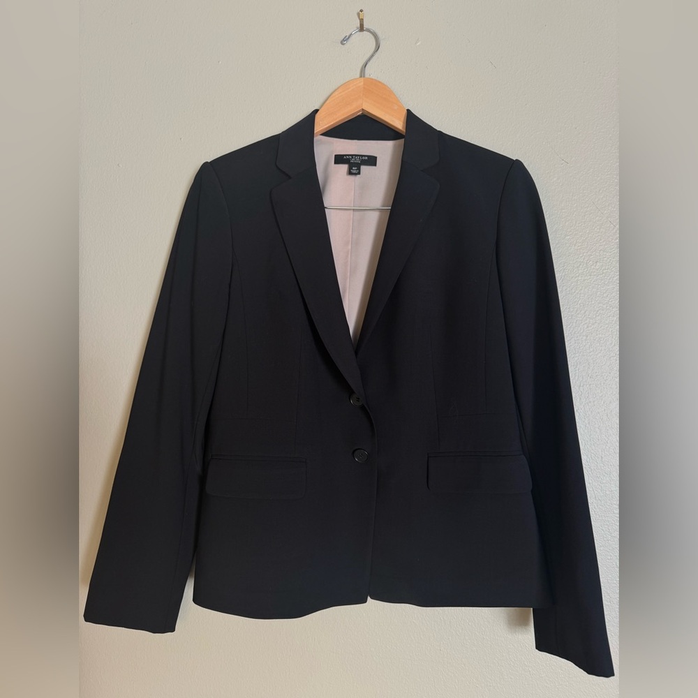 Ann Taylor Wool Blend Classic Black Blazer - Size 8P